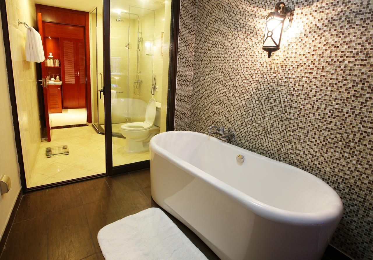 סניה Century Grand Hotel מראה חיצוני תמונה