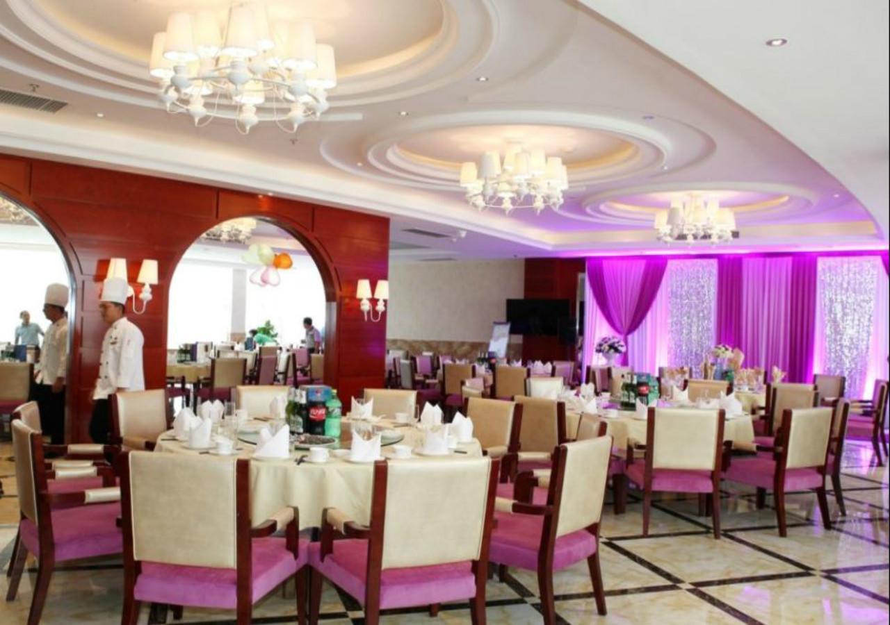 סניה Century Grand Hotel מראה חיצוני תמונה